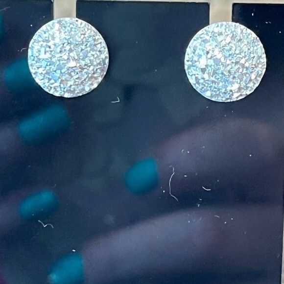 Handmade Silver Glitter Sparkly Stud Earrings NEW - Picture 1 of 1